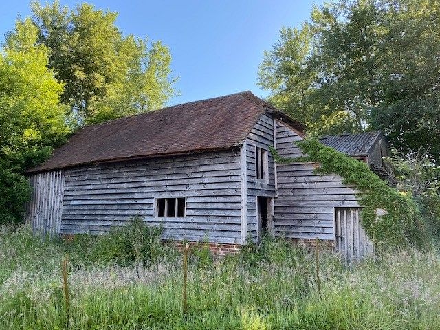 Mangers Barn, Warren Road, Liss, Hampshire, GU33 7DG
